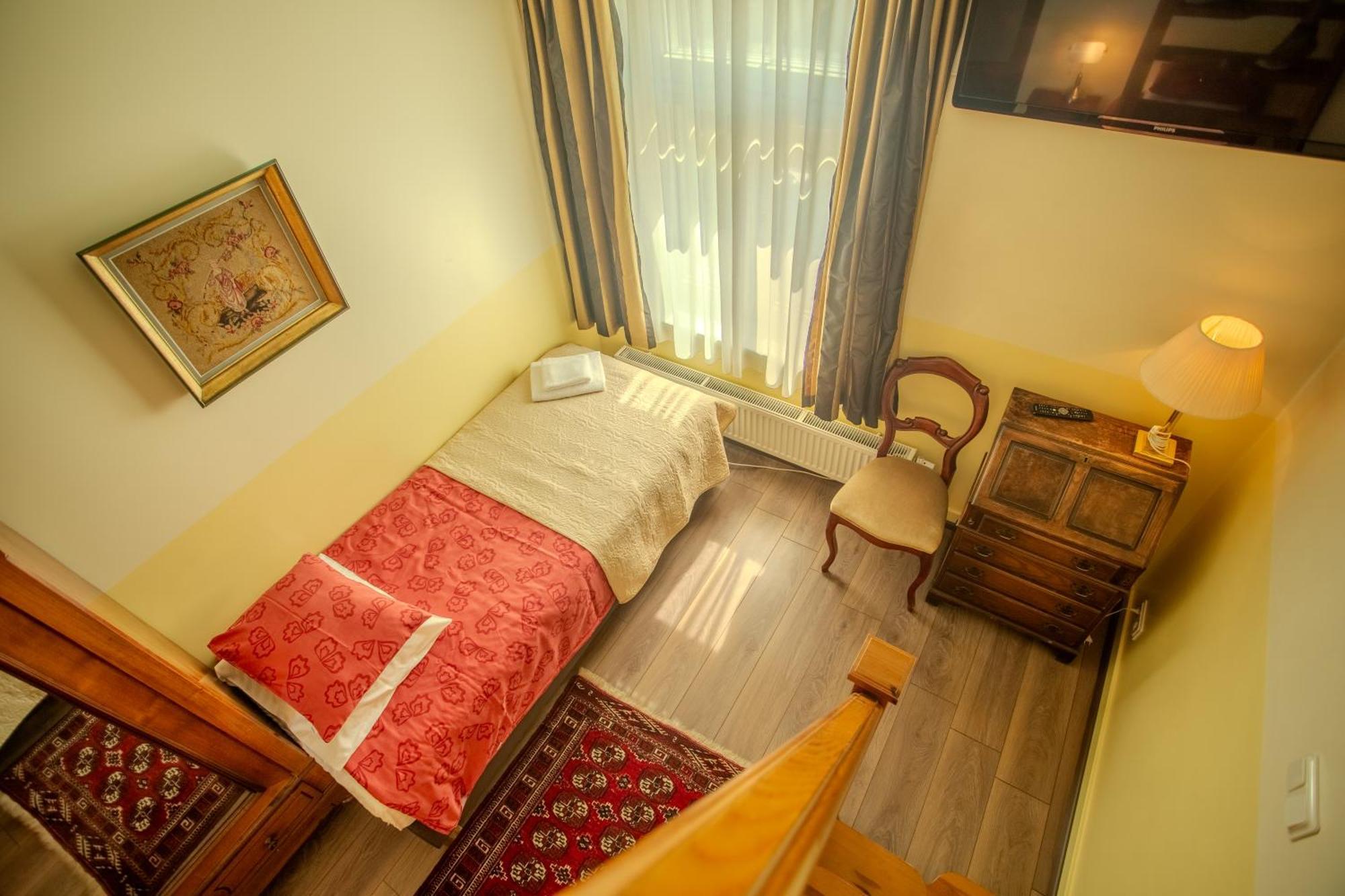 Nina Kordon Guesthouse Alatskivi ภายนอก รูปภาพ