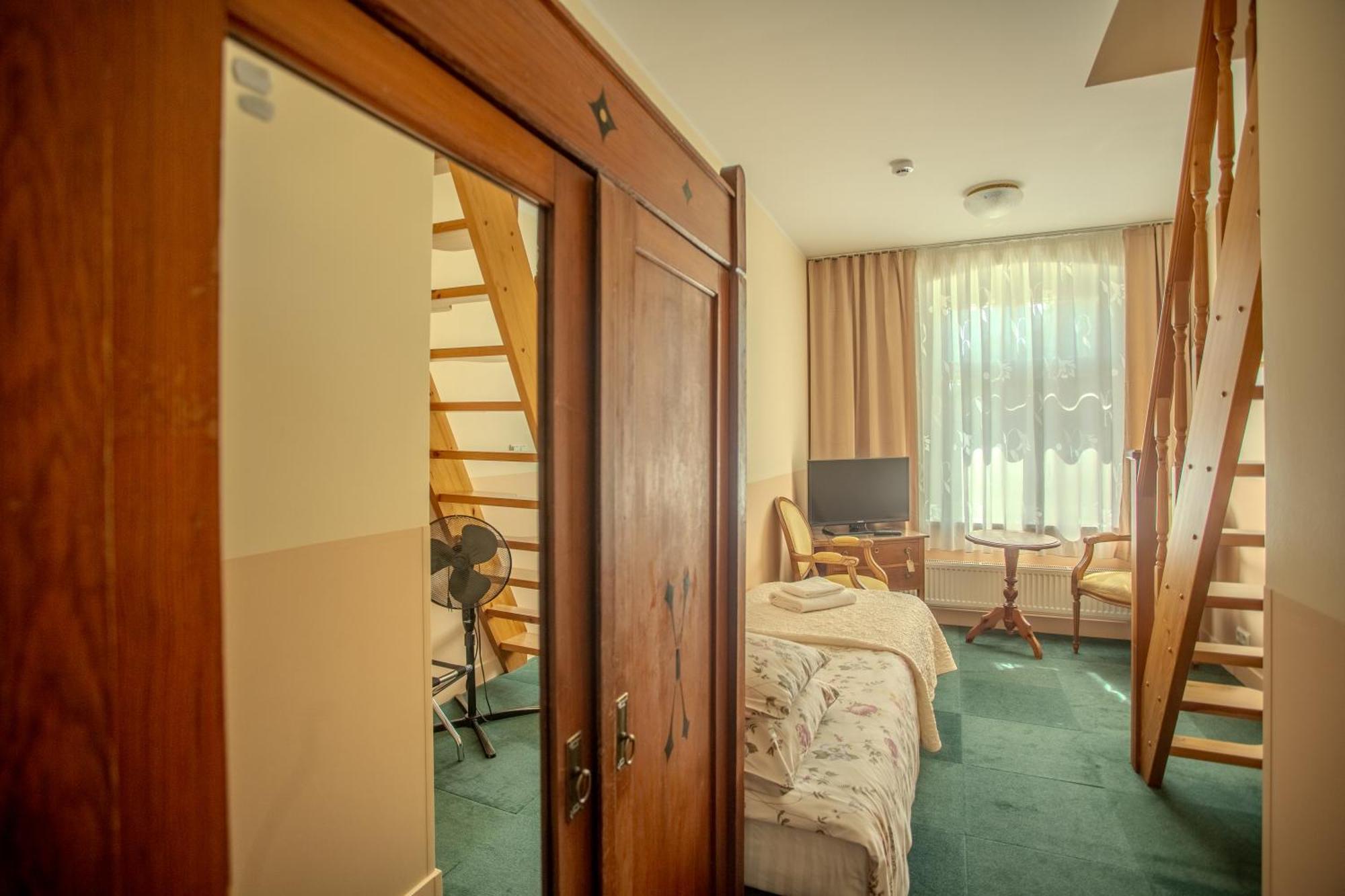 Nina Kordon Guesthouse Alatskivi ภายนอก รูปภาพ